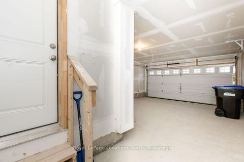 Photo 5 at 276 Springfield Crescent, Stayner, Clearview