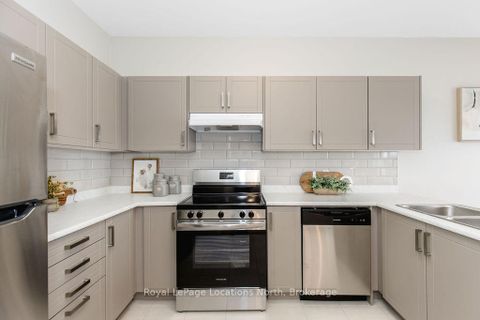 Photo 14 at 276 Springfield Crescent, Stayner, Clearview