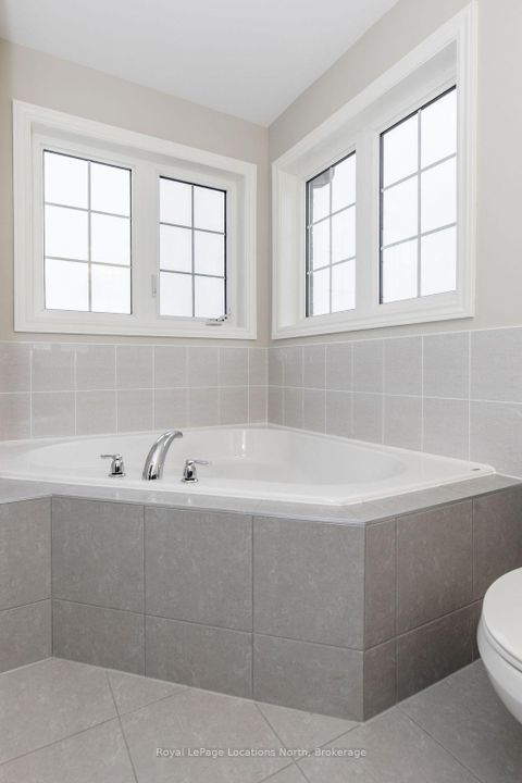 Photo 30 at 276 Springfield Crescent, Stayner, Clearview