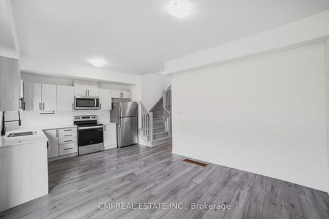 Photo 10 at 79 Gateland Drive, Painswick South, Barrie