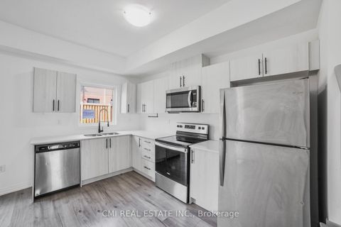 Photo 14 at 79 Gateland Drive, Painswick South, Barrie