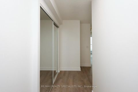 Photo 8 at 526 - 9 Mabelle Avenue, City Centre West, Toronto