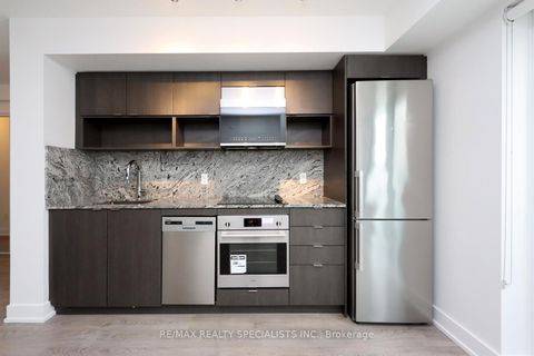 Photo 14 at 526 - 9 Mabelle Avenue, City Centre West, Toronto