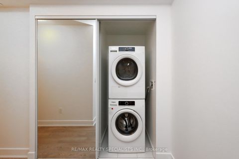 Photo 29 at 526 - 9 Mabelle Avenue, City Centre West, Toronto