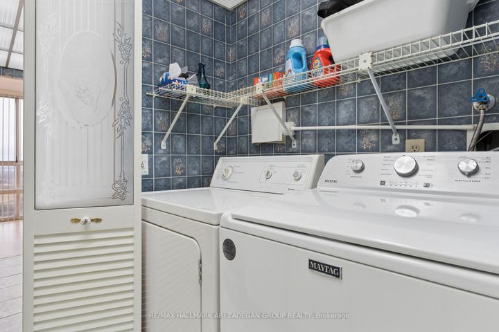 Photo 21 at 2704 - 3650 Kaneff Crescent, Mississauga Valleys, Mississauga