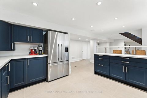 Photo 30 at 165 Clearview Heights, King City, King