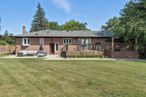 Photo 46 at 165 Clearview Heights, King City, King