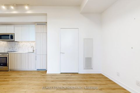 Photo 30 at 301 - 500 Dupont Street, Annex, Toronto