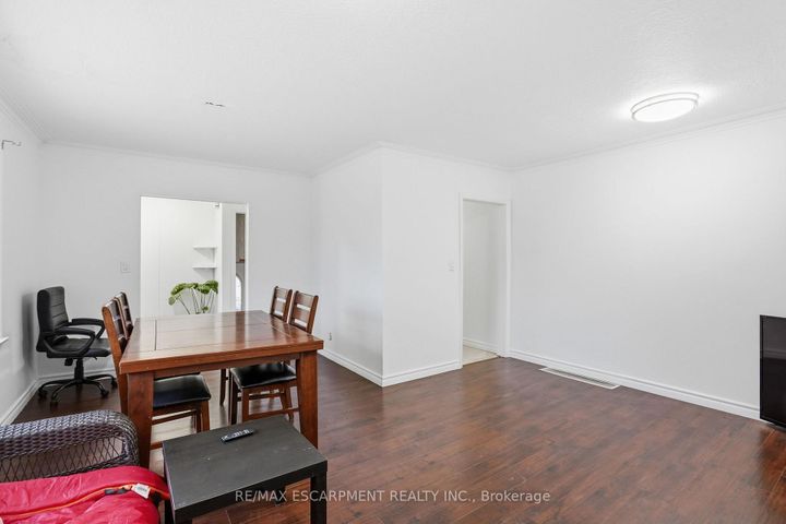 Photo 10 at 1643 Glenburnie Road, Mineola, Mississauga