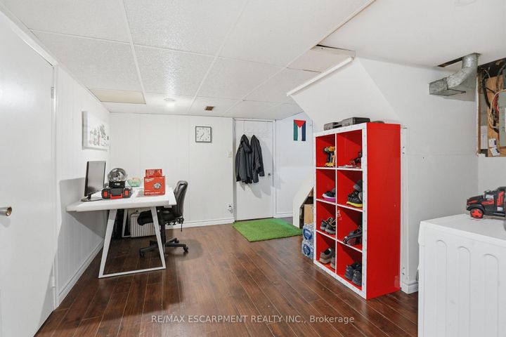 Photo 23 at 1643 Glenburnie Road, Mineola, Mississauga