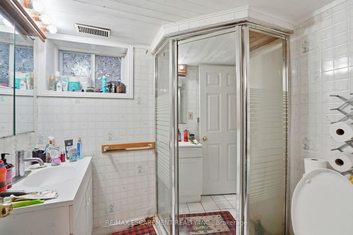 Photo 26 at 1643 Glenburnie Road, Mineola, Mississauga