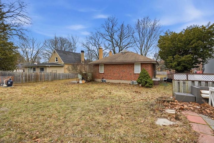 Photo 29 at 1643 Glenburnie Road, Mineola, Mississauga