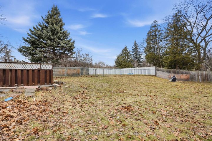 Photo 30 at 1643 Glenburnie Road, Mineola, Mississauga