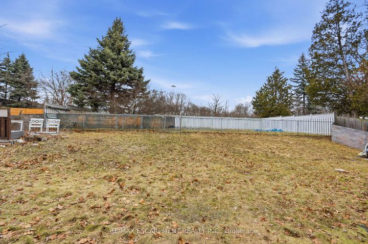 Photo 31 at 1643 Glenburnie Road, Mineola, Mississauga