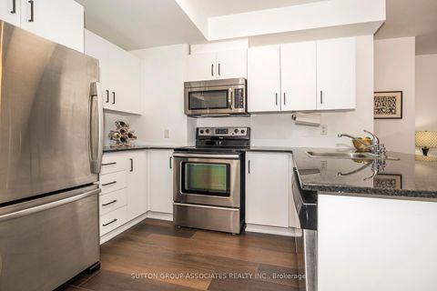 Photo 5 at PH7 - 539 Jarvis Street, North St. James Town, Toronto