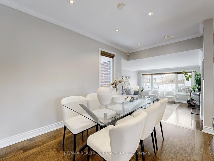 Photo 11 at 12 Hester Court, Royal Orchard, Markham