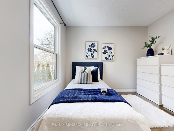 Photo 20 at 12 Hester Court, Royal Orchard, Markham