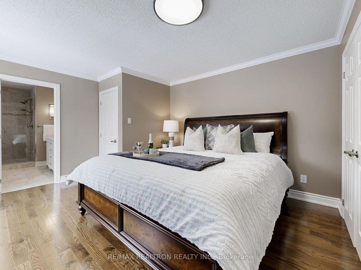 Photo 25 at 12 Hester Court, Royal Orchard, Markham