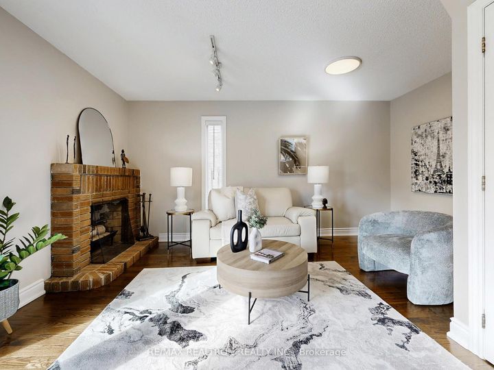 Photo 33 at 12 Hester Court, Royal Orchard, Markham