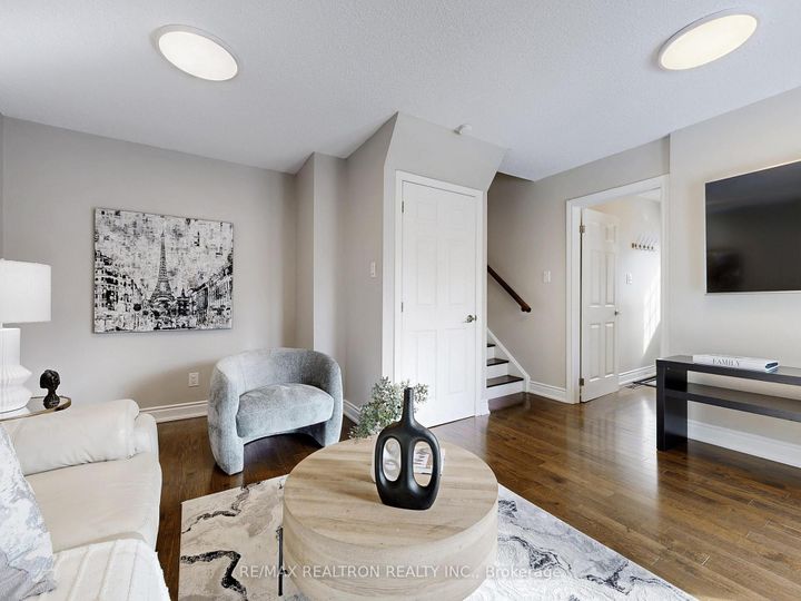 Photo 36 at 12 Hester Court, Royal Orchard, Markham