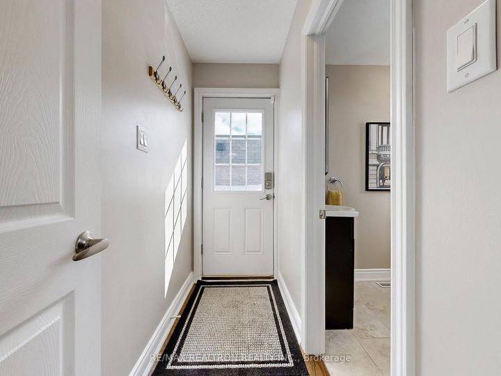 Photo 40 at 12 Hester Court, Royal Orchard, Markham