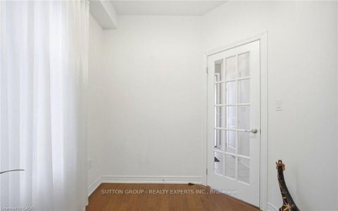 Photo 5 at 146 Beaconsfield Drive, Kleinburg, Vaughan