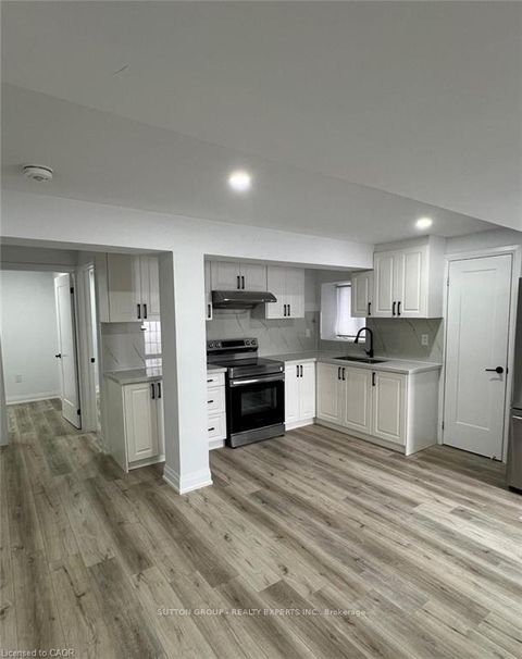 Photo 16 at 146 Beaconsfield Drive, Kleinburg, Vaughan