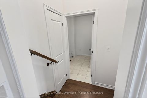 Photo 15 at 5 Valleo Street, Keswick North, Georgina