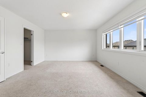 Photo 27 at 5 Valleo Street, Keswick North, Georgina