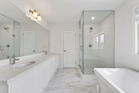 Photo 28 at 5 Valleo Street, Keswick North, Georgina