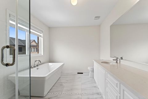 Photo 29 at 5 Valleo Street, Keswick North, Georgina