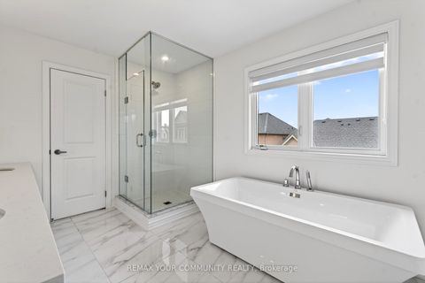 Photo 30 at 5 Valleo Street, Keswick North, Georgina