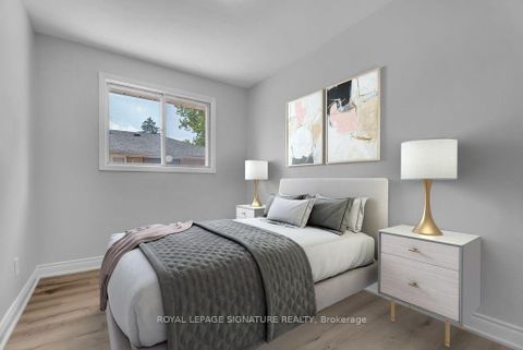 Photo 21 at 47 Aurora Heights Drive, Aurora Heights, Aurora