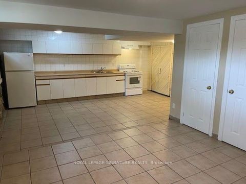 Photo 28 at 47 Aurora Heights Drive, Aurora Heights, Aurora