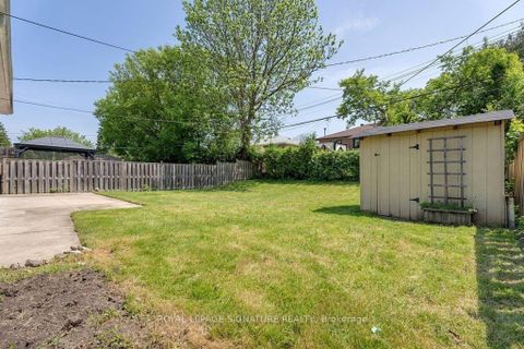 Photo 36 at 47 Aurora Heights Drive, Aurora Heights, Aurora