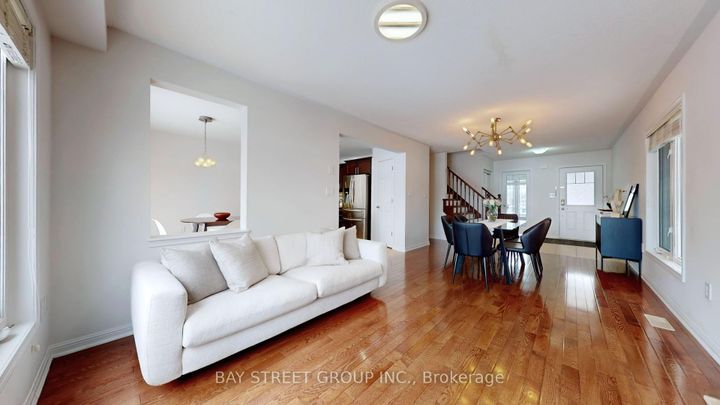 Photo 5 at 216 Emick Drive, Ancaster, Hamilton