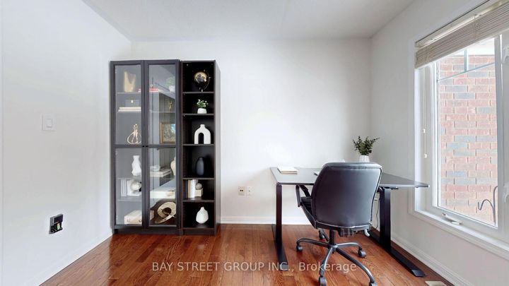 Photo 13 at 216 Emick Drive, Ancaster, Hamilton