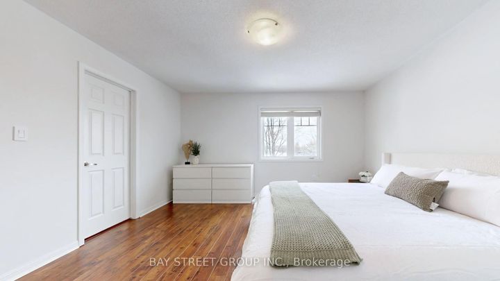 Photo 17 at 216 Emick Drive, Ancaster, Hamilton