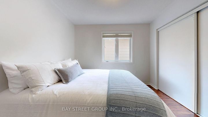 Photo 24 at 216 Emick Drive, Ancaster, Hamilton