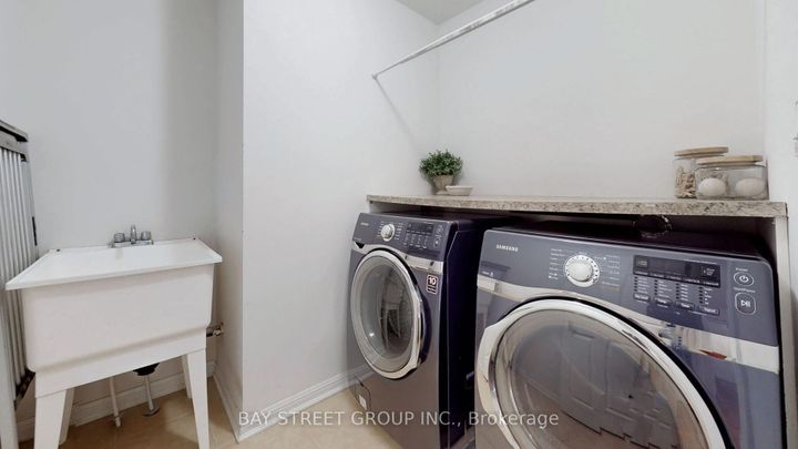 Photo 27 at 216 Emick Drive, Ancaster, Hamilton