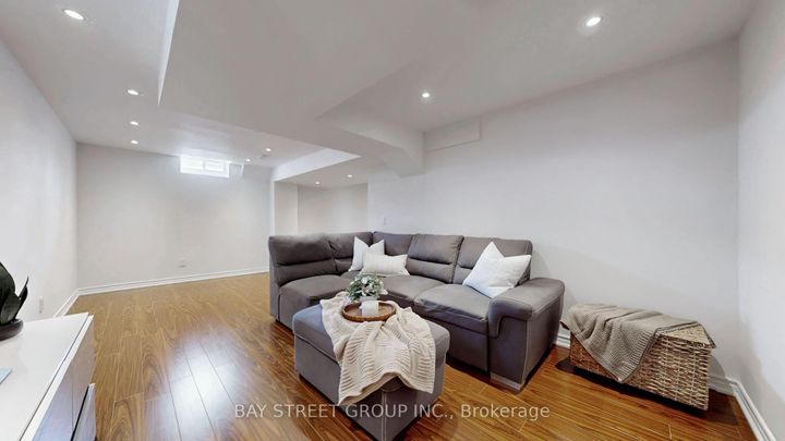 Photo 28 at 216 Emick Drive, Ancaster, Hamilton