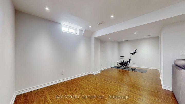 Photo 29 at 216 Emick Drive, Ancaster, Hamilton