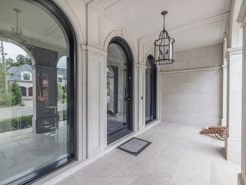 Photo 4 at 125 Sandringham Drive, Windfields, Toronto