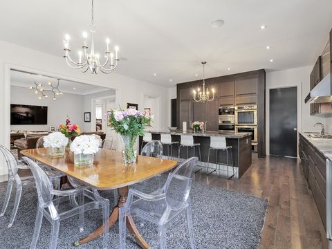 Photo 13 at 125 Sandringham Drive, Windfields, Toronto