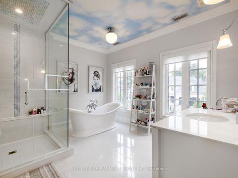 Photo 28 at 125 Sandringham Drive, Windfields, Toronto