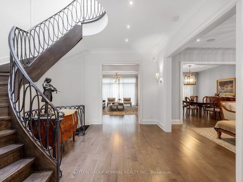 Photo 36 at 125 Sandringham Drive, Windfields, Toronto