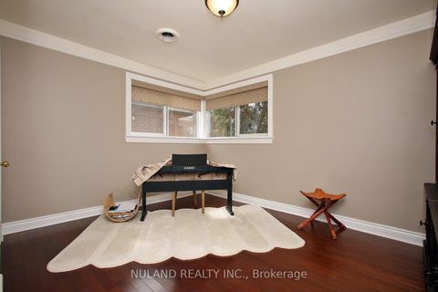 Photo 15 at 2098 Pharmacy Avenue, L'Amoreaux, Toronto