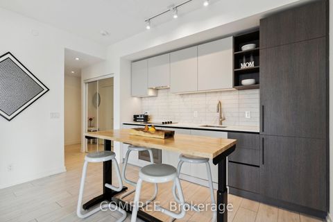 Photo 8 at 4102 - 55 Mercer Street, Waterfront Communities C1, Toronto