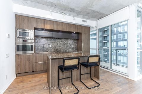 Photo 4 at 2704 - 88 Blue Jays Way, Waterfront Communities C1, Toronto