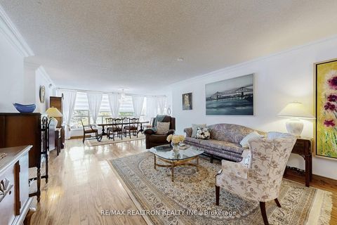 Photo 11 at 311 - 7300 Yonge Street, Yorkhill, Vaughan